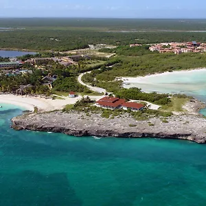 https://sol-cayo-coco-hotel.comcaribbean.com