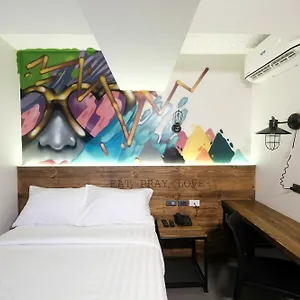 https://u-hotels-makati.angeleshotels.net